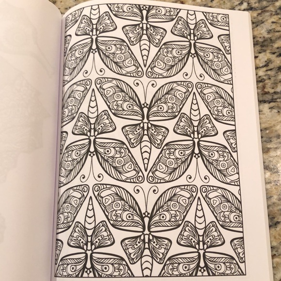 Two NEW adult animal coloring books - by Millie Marietta and Dan Morris - Picture 13 of 15